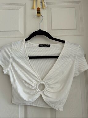 Priceless White Ribbed Ring-Detail Crop Top